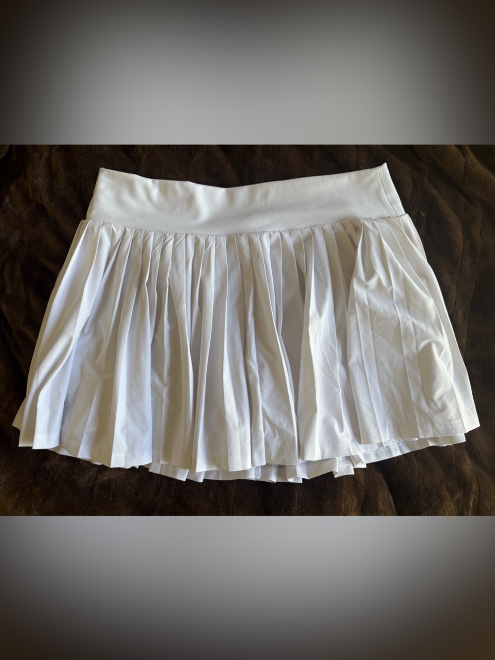 white gap pleated athletic skirt